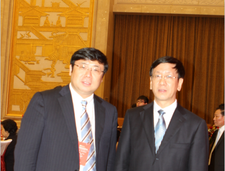李勇董事长与原全国人大常委会副委员长曹建明合影留念